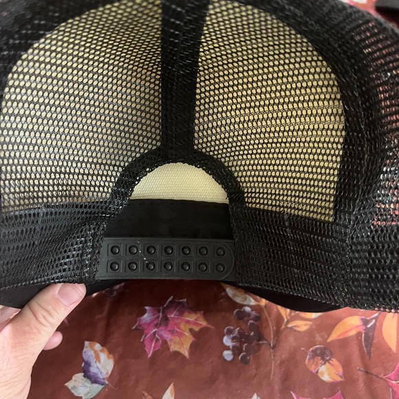 Trucker Hat with distressed patch - Picture 2 of 3